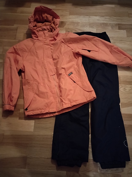 SKIFI toppatakki 150 + TORSTAI toppahousut 150