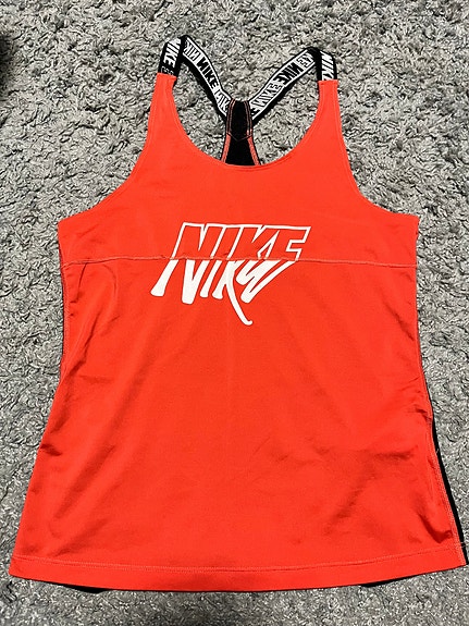 Nike toppi xs