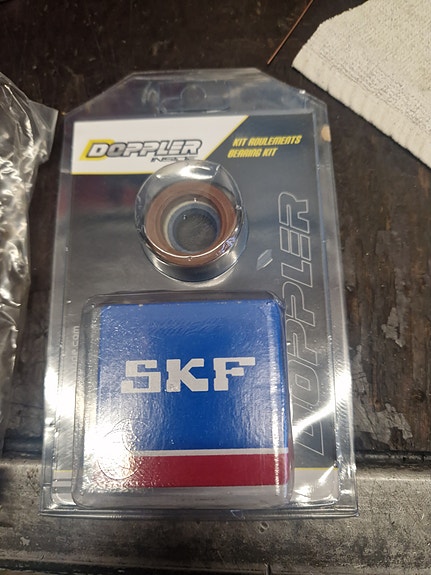 Product image 1 of 2