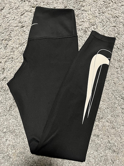Nike trikoot xs