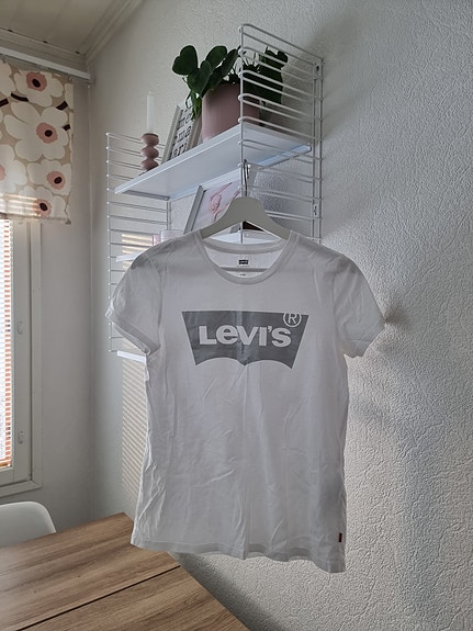 Levis t-paita