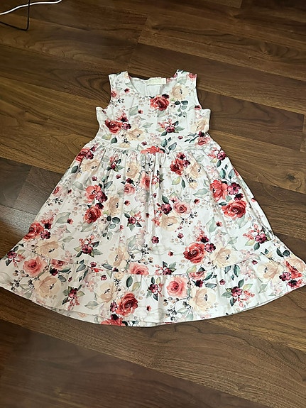 Mingnelin mekko, 110