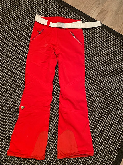 Tiilenpunainen lautailu/ laskettelu/ ulkoilu toppahousut ja fleece