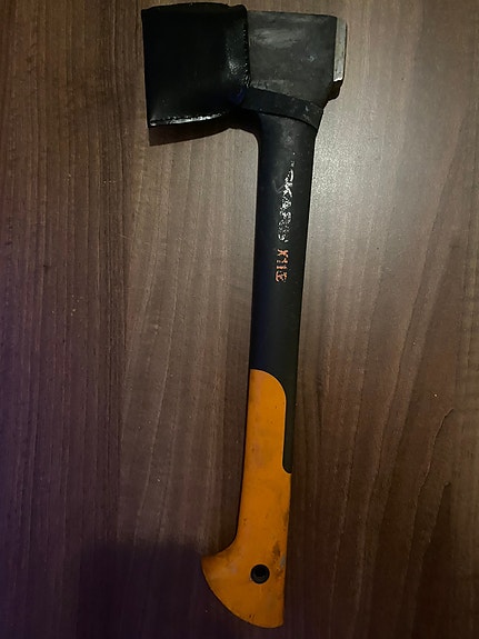 Fiskars halkaisukirves X11