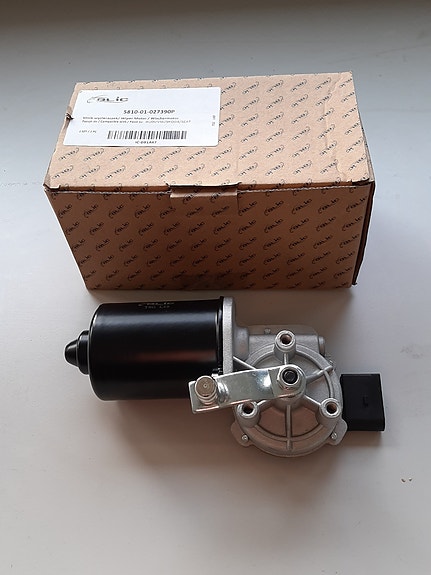 Product image 1 of 4