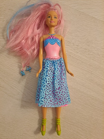 Barbie nukke