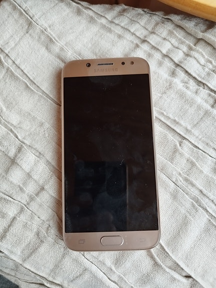 Samsung J5