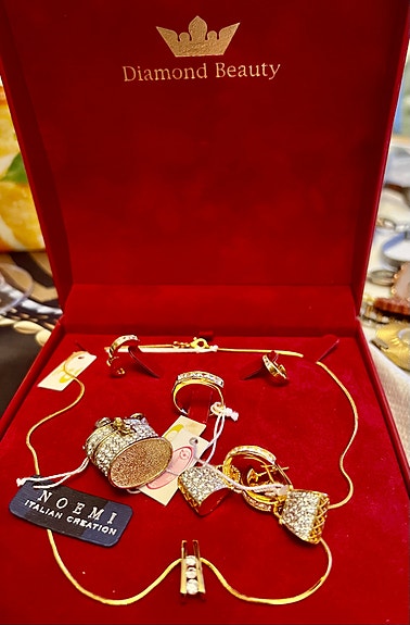 Product image 1 of 3