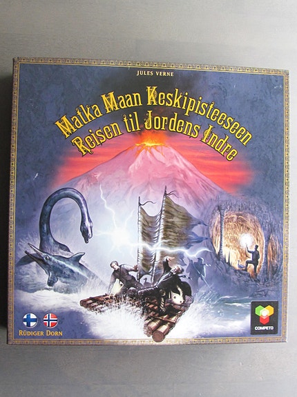 Matka Maan Keskipisteeseen - lautapeli