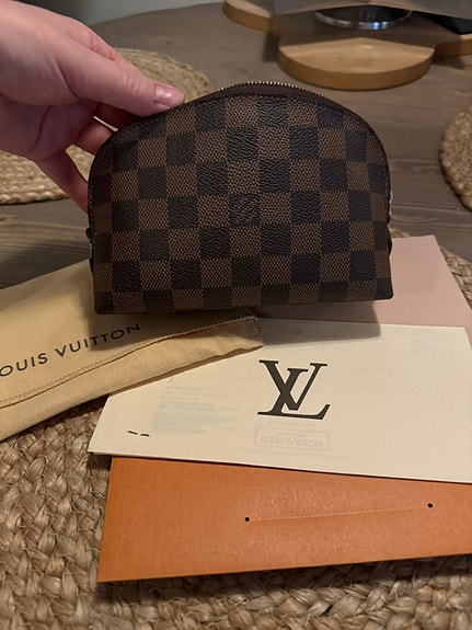 Louis Vuitton cosmetic bag, ebene