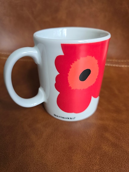 Punainen Marimekko Unikko muki