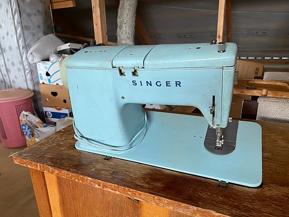 Vanha Singer ompelukone