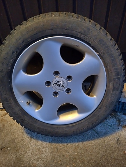 Nastarenkaat 5x112 vanteilla