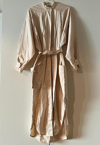 Vaalea mekko
