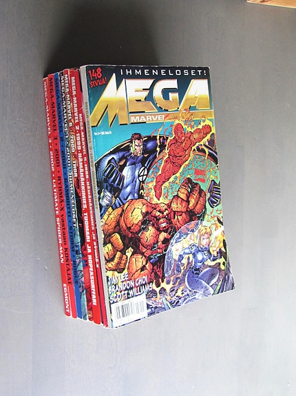 4 Mega Marvel -sarjakuvaa 1998-2002