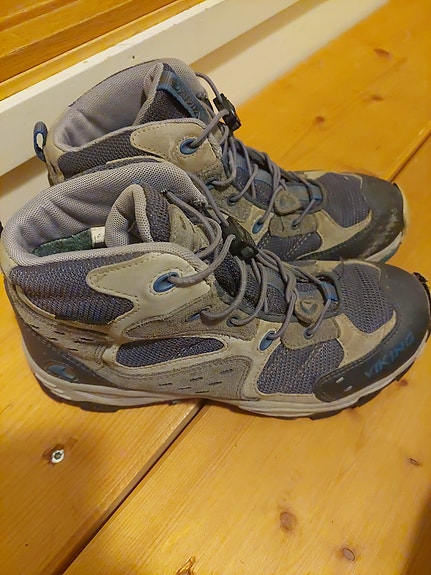 Vikingin GoreTex-kengät, koko 38