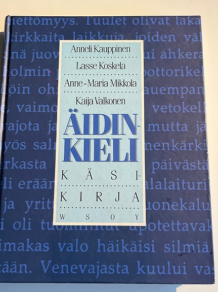 Äidinkieli käsikirja WSOY. Voidaan postittaa.