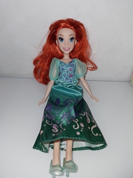 Ariel barbie