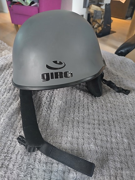 Kypärä Giro Bad Lieutanent