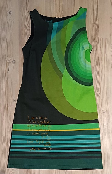 Desigual mekko