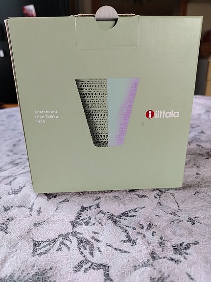 Uusi Iittalan Kastehelmi -vaasi