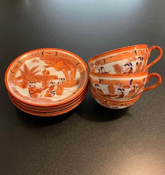 Japanilainen teekalusto/kahviastiasto