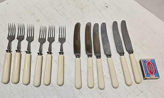 Product image 1 of 4