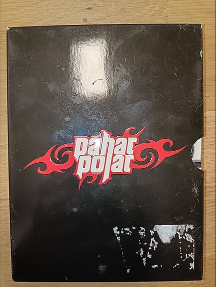 Pahat pojat, 2 DVD + musiikki-CD