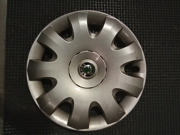 Skoda Octavian pölykapseli