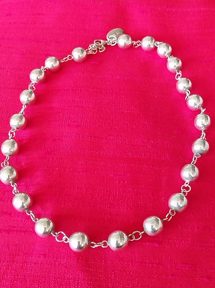 Hopeaa kaulakoru Myydään (sivu 14) Tori