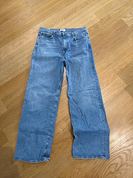 Agolde farkut malli Harper koko 30