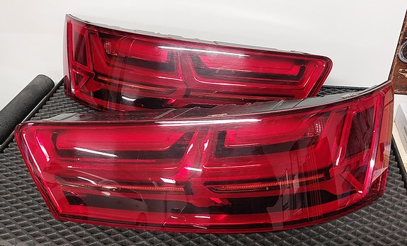 Product image 1 of 7
