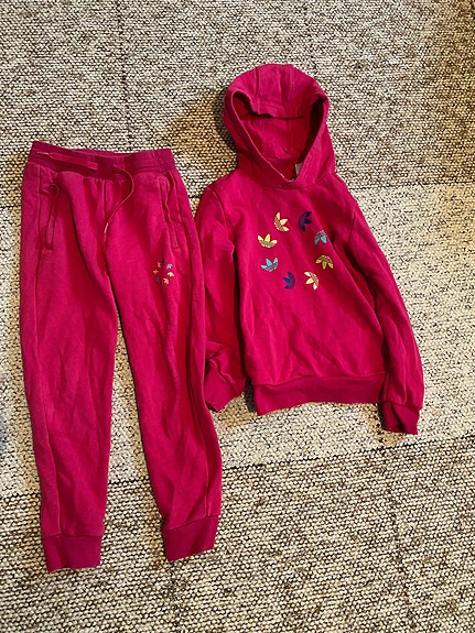 Adidas 128