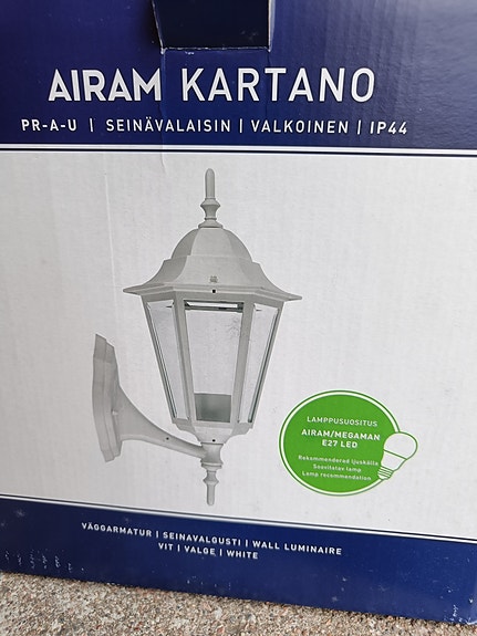 Seinävalaisin Kartano