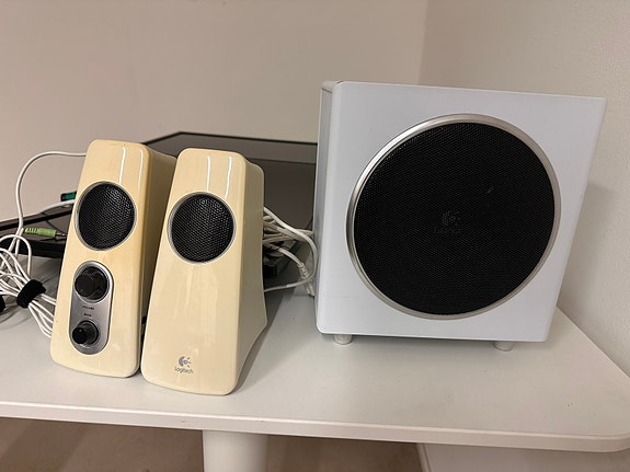Logitec speaker Z523 model