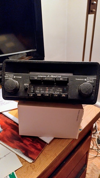 Radiokasetti soitin vaikka veneeseen
