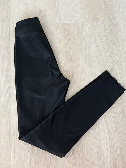 H&M Premium Selection nahkalegginsit nahkahousut 32/34