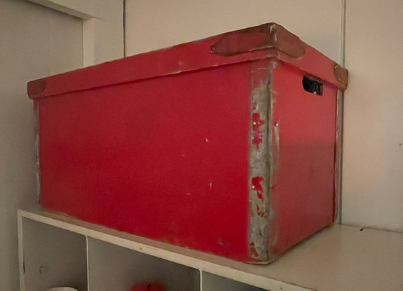 Punainen Antiikki / Vintage / Retro Puulaatikko