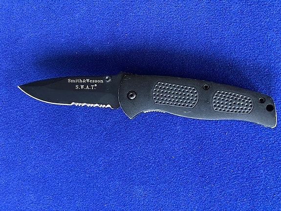 Smith & Wesson  SWAT taittoveitsi keräily