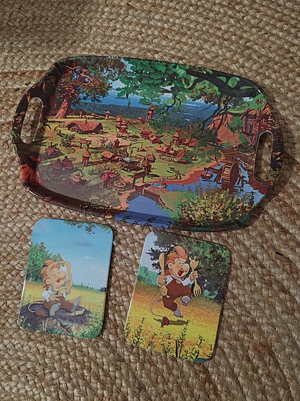 Rölli tarjotin + 2 leipäalustaa