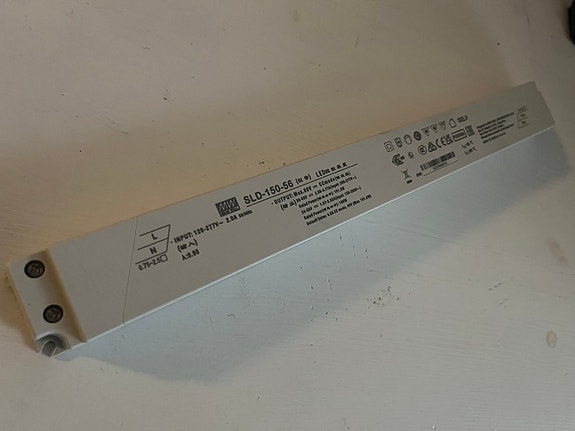 Virtalähde 230 AC - 56V DC 150W