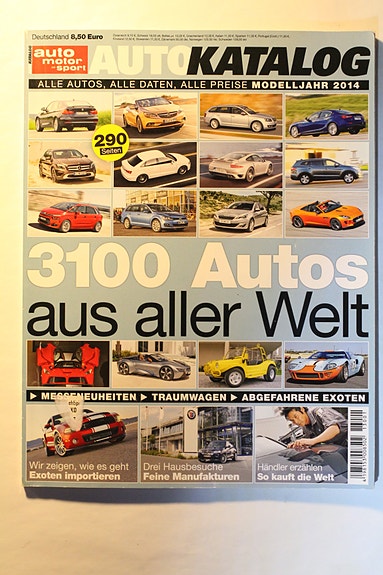 Auto Katalog 2014, 3100 automallia. Laajat tekniset tiedot. 5 euroa
