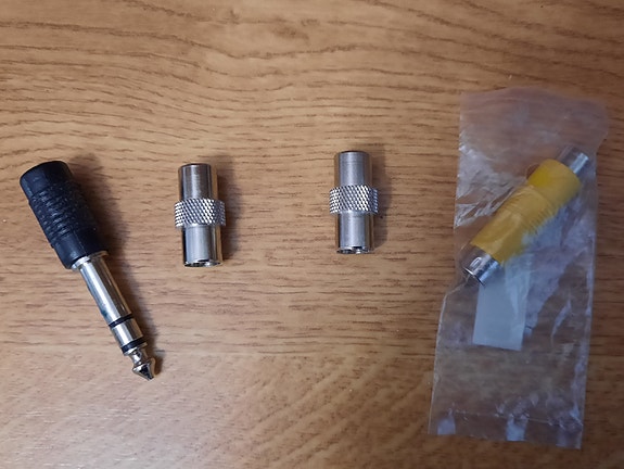 Adaptereita