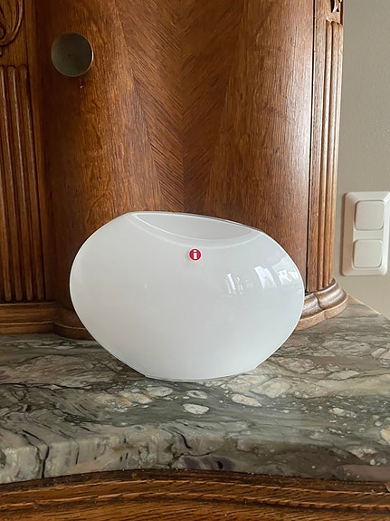 Iittala Markku Salo valkoinen Aava maljakko