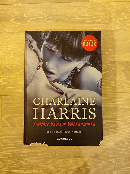 Charlaine Harris -kirja