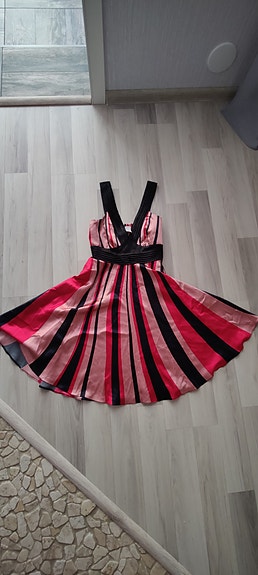 Juhla mekko