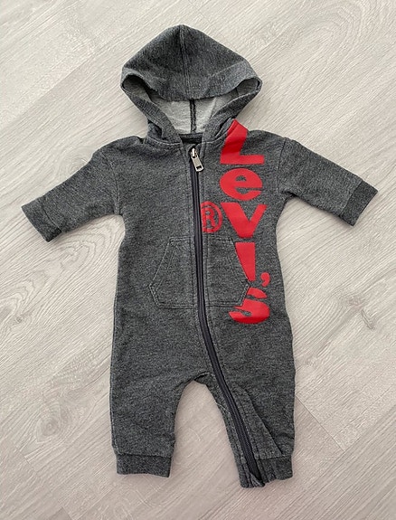Levi’s jumpsuit 56