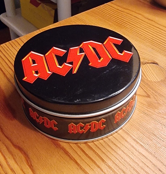 AC/DC lasinaluset