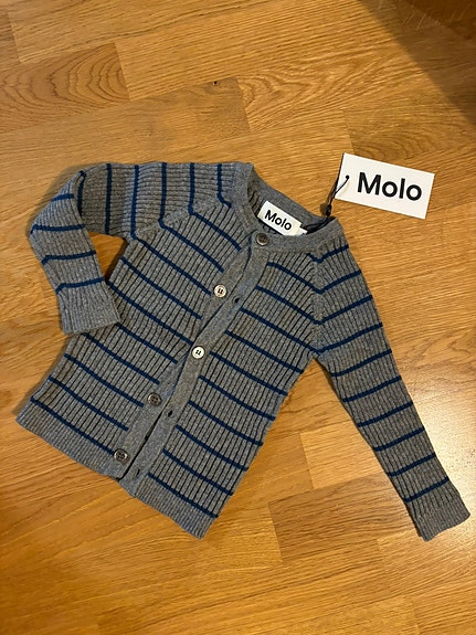 Uusi molo neule