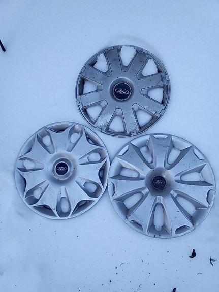 Ford pölykapseleita 16"